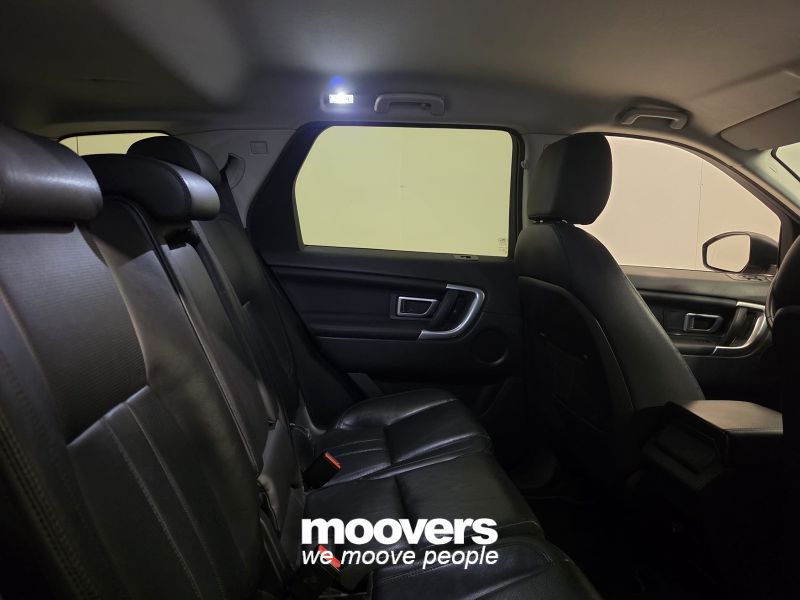 LAND ROVER Discovery Sport 2.0 TD4 180 CV HSE